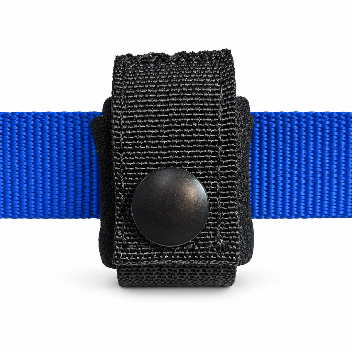 Front view of Elite Dog Gear Fi Mini adapter for 1.5-inch and wider straps, showing the black snap closure on royal blue webbing